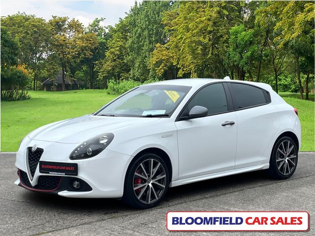 Image for 2017 Alfa Romeo Giulietta SUPER SPORT PACK , AUTO // LOW MILEAGE 