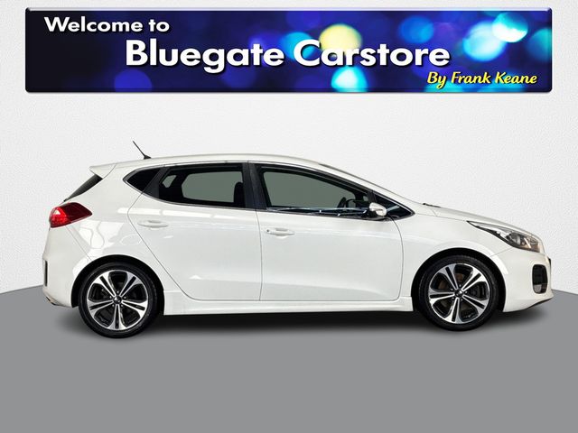 Image for 2017 Kia Ceed CEE'D GT LINE 5DR **17 INCH ALLOYS**FULL BLACK CLOTH INTERIOR**REAR PARKING SENSORS**USB PORT**CD PLAYER**SUNGLASSES HOLDER**SPARE TYRE**AUX CONNECTION**DIGITAL DASHBOARD CLOCK**SEMI-DIGITAL DASH**