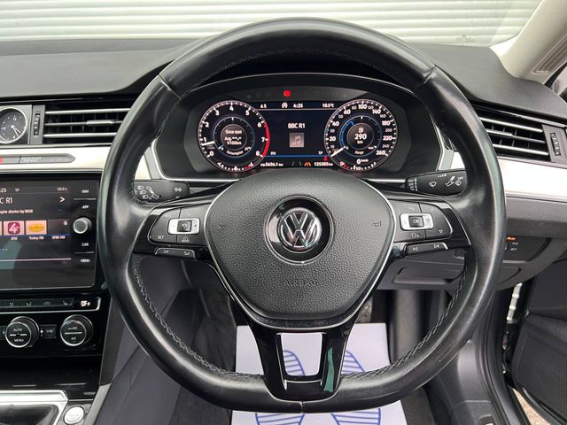 Image for 2019 Volkswagen Passat HIGHLINE 1.4 TSI // LEATHER/ALCANTARA HEATED SEATS // PARKING SENSORS // DUAL ZONE CLIMATE CONTROL