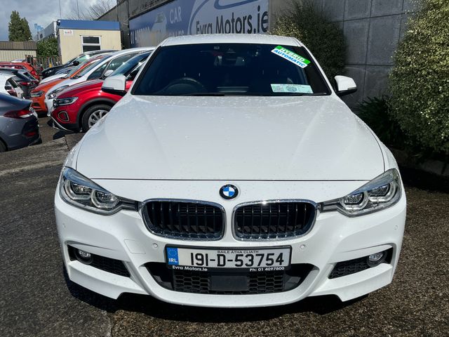 Image for 2019 BMW 3 Series 330e M-SPORT AUTOMATIC 2.0 PETROL HYBRID PHEV //HIGH SPEC//LOW MILES//FULL LEATHER HEATED ELECTRIC SEATS//REVERSE CAMERA//KEYLESS ENTRY//ADAPTIVE CRUISE CONTROL//