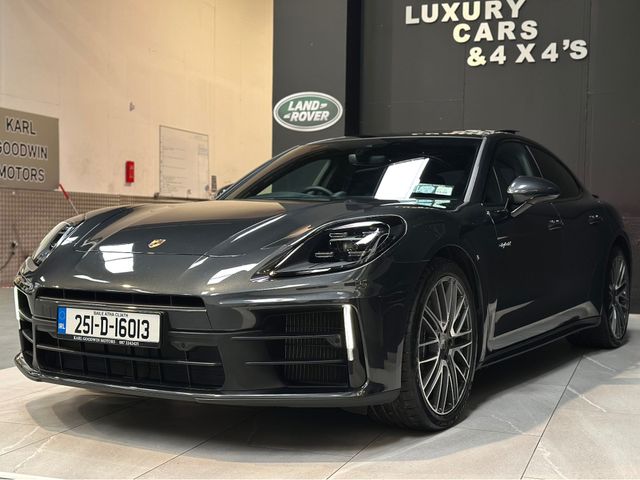 Image for 2025 Porsche Panamera 4 E-HYBRID S-A AUTO