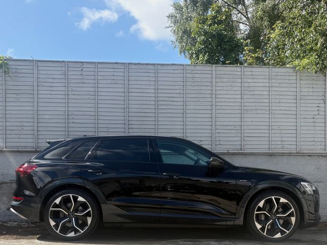 Image for 2022 Audi e-tron TECHNIK 50 QUATTRO / 22" UPGRADED ALLOYS / ONE OWNER / FULL HISTORY / "FINANCE PACKAGES AVAILABLE*