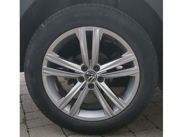 Image for 2022 Volkswagen T-Cross R-Line 1.0 TSI 110HP **REARVIEW CAMERA, APP CONNECT, FINANCE AVAILABLE**