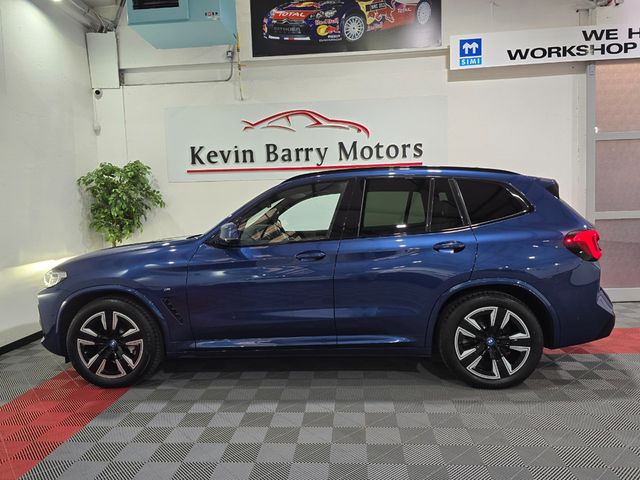 Image for 2022 BMW iX3 M SPORT (PAN ROOF / OYSTER LEATHER) AUTOMATIC **ONE OWNER / APPLE CARPLAY / DRIVING ASSIST PRO / ELECTRIC BOOTLID / ELECTRIC SUNROOF / HEATED STEERING WHEEL / SAT NAV / REVERSE CAMERA**