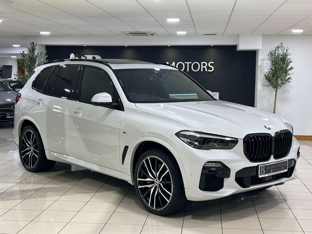 Image for 2021 BMW X5 45e M-SPORT HYBRID=LOW MILES//HUGE SPEC=PAN ROOF//FULL SERVICE HISTORY=211 D REG=ONLY €170 ANNUAL ROAD TAX//TAILORED FINANCE PACKAGES AVAILABLE=TRADE INS WELCOME
