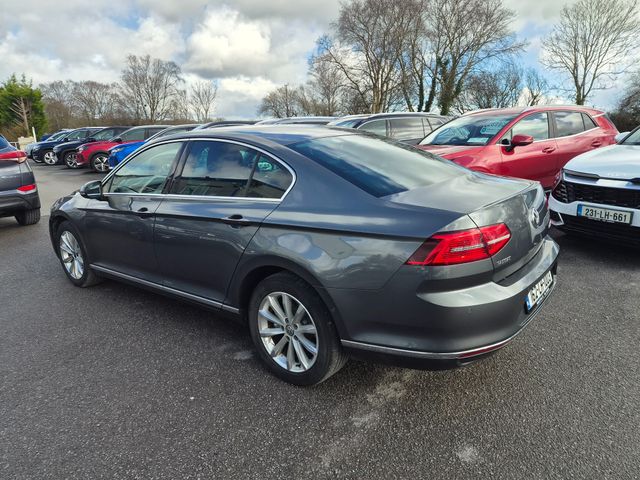 Image for 2016 Volkswagen Passat HighLine 1.6tdi M6F 120HP 4DR