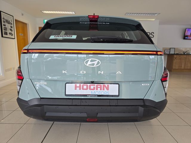 Image for 2025 Hyundai Kona Hybrid Signature Automatic