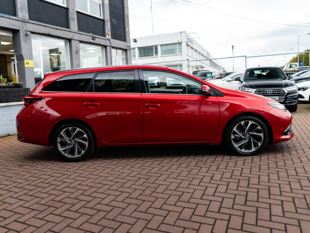 Image for 2016 Toyota Auris 1.4D4D DESIGN TOURING SPORTS 5DR ESTATE // GREAT VALUE FOR MONEY // BUY WITH CONFIDENCE AA AND SIMI APPROVED DEALER 2025 // FINANCE ARRANGED // ALL TRADE INS WELCOME // 