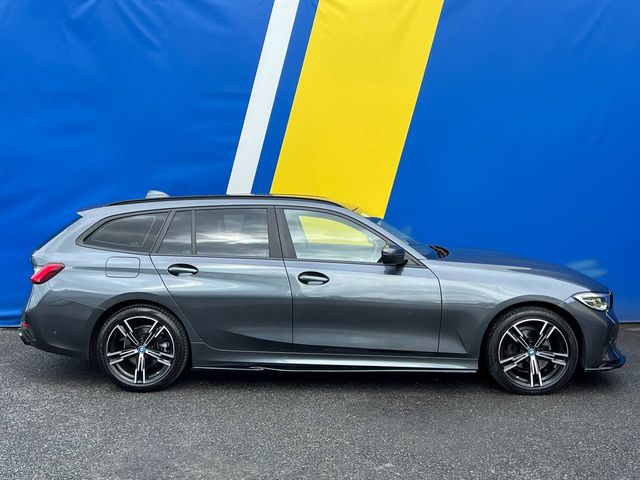Image for 2021 BMW 3 Series 318d M-COMPETITION PACK TOURING // 18" DIAMOND CUT M-SPORT ALLOYS // APPLE CARPLAY/ANDROID AUTO // AMBIENT LIGHTING PACK