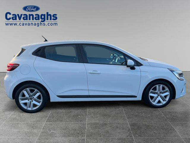 Image for 2022 Renault Clio Dynamique SCe 65