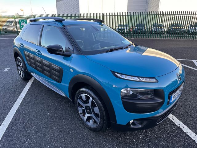 Image for 2017 Citroen C4 Cactus 1.2 PURE TECH PETROL, FLAIR MODEL, LOW MILEAGE, FINANCE, WARRANTY, 5 STAR REVIEWS