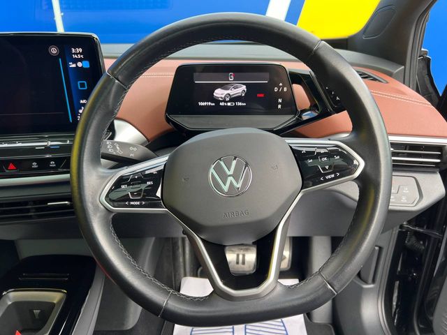 Image for 2022 Volkswagen ID.5 PRO FAMILY 77KWH // PANORAMIC SUNROOF // 20" PRO ALLOYS // APPLE CARPLAY/ANDROID AUTO