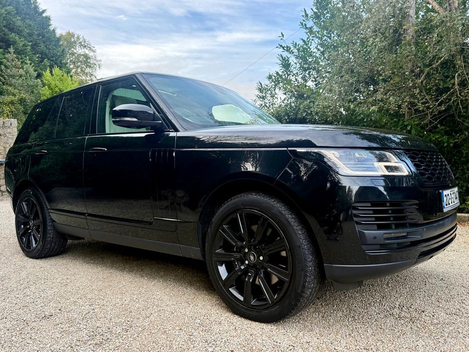 Image for 2021 Land Rover Range Rover WESTMINSTER BLACK EDITION P400