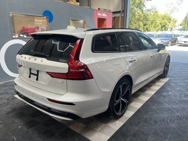 Image for 2023 Volvo V60 2023 VOLVO V60 4WD RECHARGE ULTIMATE T6 AWD PLUG-IN AUTOMATIC/ CRUISE CONTROL / 360 CAMERA / ELECTRIC MEMORY & HEATED SEATS / HEATED STEERING WHEEL / APPLE CARPLAY / PANORAMIC SUNROOF AND MORE