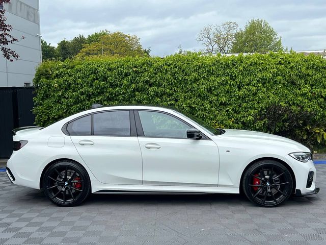 Image for 2019 BMW 3 Series 330e M-SPORT COMPETITION 2.0 HYBRID // 20" PERFORMANCE ALLOYS // LEATHER HEATED SEATS // PARKING SENSORS