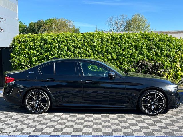 Image for 2019 BMW 5 Series 530e M-SPORT COMPETITION 2.0 HYBRID // FULL SERVICE HISTORY // MASSAGE COOLED & HEATED SEATS // 360 PARKING CAMERAS