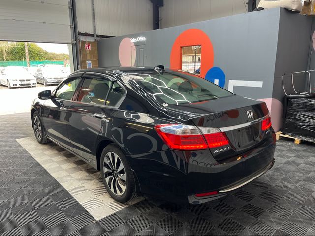 Image for 2016 Honda Accord €15950 2016 HONDA ACCORD HYBRID EX 2.0 AUTOMATIC / CRUISE CONTROL / REVERSE CAMERA AND MORE