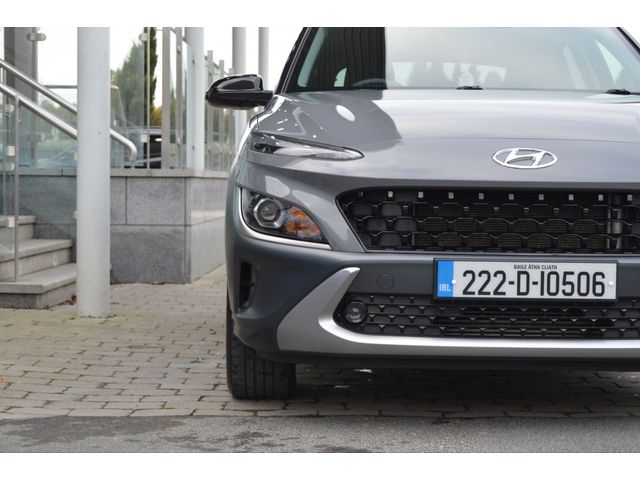 Image for 2022 Hyundai Kona 1.0 T-GDI Executive Two Tone Roof