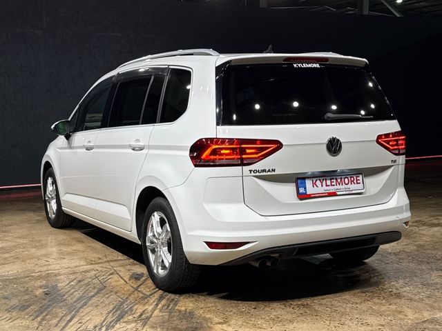 Image for 2017 Volkswagen Touran 1.4 AUTOMATIC TSI - 7-SEATER - UPGRADED ALLOY WHEELS - CRUISE CONTROL - REVERSE CAMERA - HEATED SEATS FRONT AND REAR - ELECTRIC WINDOWS 