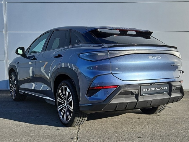 Image for 2026 BYD Sealion 7 Design 