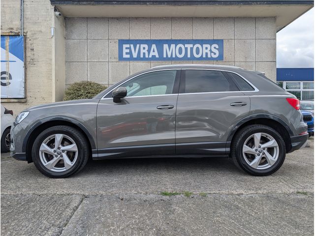 Image for 2020 Audi Q3 35 SE AUTOMATIC 2.0 DIESEL //KEYLESS ENTRY//REVERSE CAMERA//HEATED SEATS//ADAPTIVE CRUISE CONTROL///