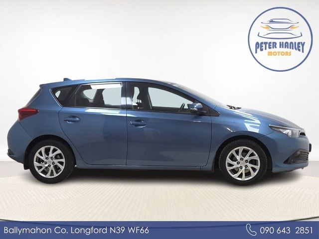 Image for 2015 Toyota Auris 1.4 D-4D (90) 5Dr Aura