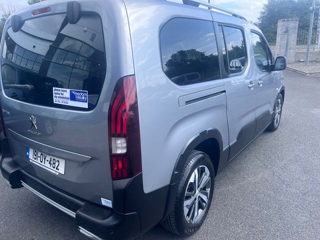 Image for 2019 Peugeot Rifter Wheelchair Accessible