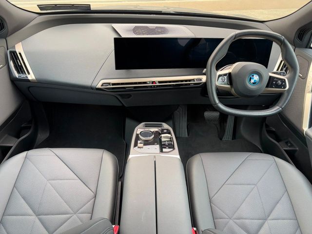 Image for 2023 BMW iX XDRIVE40 M SPORT SUNROOF