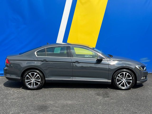 Image for 2018 Volkswagen Passat HIGHLINE 1.4 TSI // 17" DIAMOND CUT ALLOYS // LEATHER/ALCANTARA HEATED SEATS // APPLE CARPLAY/ANDROID AUTO