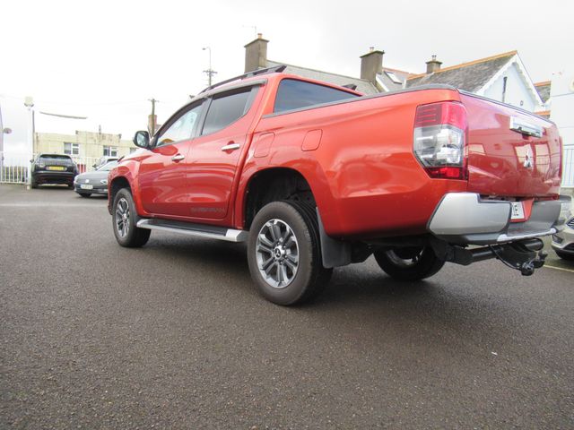 Image for 2021 Mitsubishi L200 DI-D BARBARIAN DCB