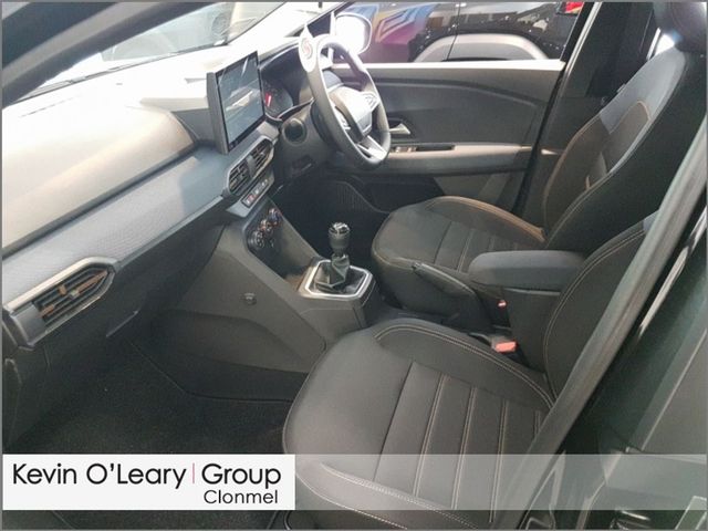 Image for 2026 Dacia Sandero Stepway Expression TCe 110 E06X