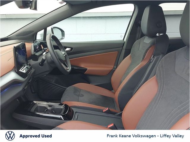 Image for 2024 Volkswagen ID.4 77KWH LIFE DX 174HP *PURE WHITE* *PARK CAMERA* *PRIVACY GLASS* *HEATED SEATS* *CARPLAY & ANDROID AUTO* * *BATTERY CERTIFIED* *PCP FINANCE FROM €343PM*