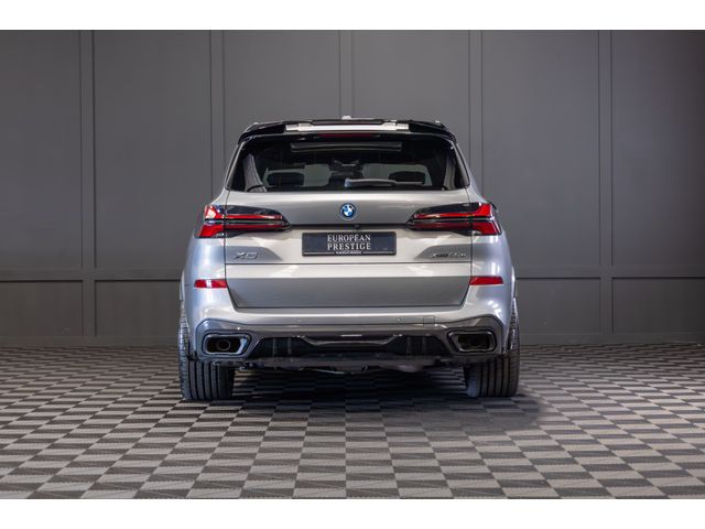 Image for 2024 BMW X5 X-Drive 50e M-Sport *Pan Roof