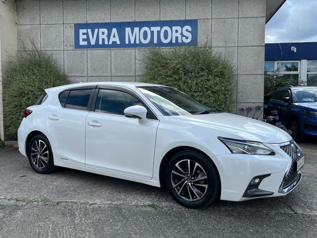 Image for 2017 Lexus CT 200h VC AUTOMATIC HYBRID 1.8 PETROL //LOW MILES//REVERSE CAMERA//ADAPTIVE CRUISE CONTROL//ELECTRIC HEATED SEATS//KEYLESS ENTRY//