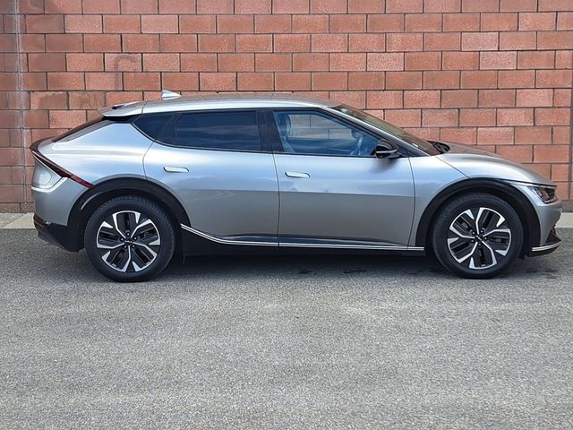 Image for 2022 Kia EV6 Earth Model 77 k/wh battery.
