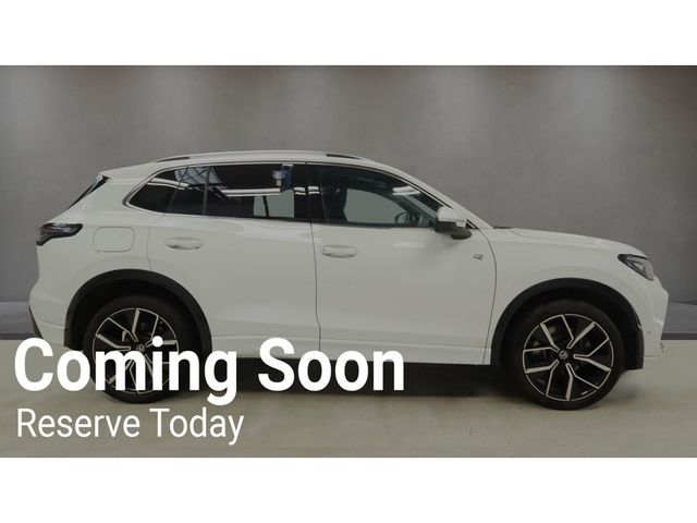 Image for 2025 Volkswagen Tiguan 1.5TSi PHEV R-LINE AUTOMATIC **ONE OWNER / NEW MODEL / APPLE CARPLAY / ADAPTIVE CRUISE CONTROL / BLIND SPOT ASSIST / HEATED & MASSAGE FRONT SEATS / HEATED STEERING WHEEL / WIRELESS PHONE CHARGING**