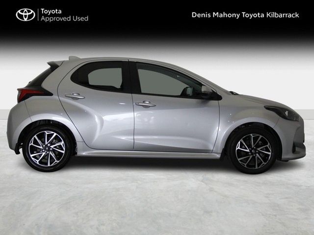 Image for 2024 Toyota Yaris HYBRID L/SPORT