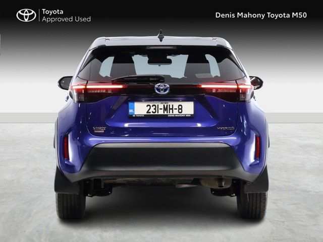 Image for 2023 Toyota Yaris Cross Luna Sport Hybrid