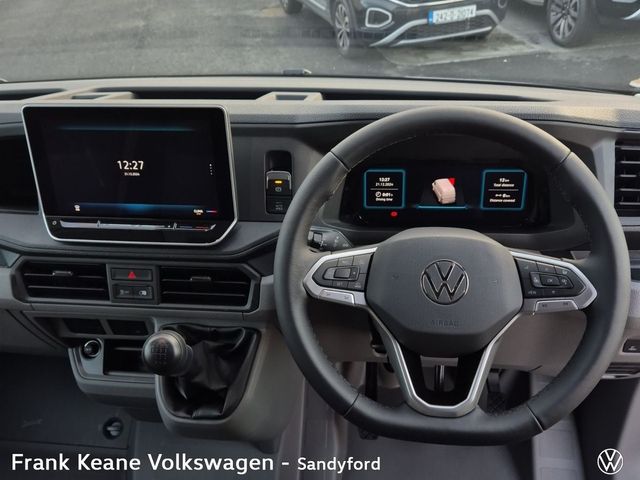 Image for 2025 Volkswagen Crafter HIGHLINE 30 MWB HIGH ROOF 140HP M6F *APPLE CARPLAY/ANDROID AUTO* *REAR VIEW CAMERA* *FRONT AND REAR PARKING SENSORS* *REAR INTEGRATED STEP* *HEATED FOLDING MIRRORS*