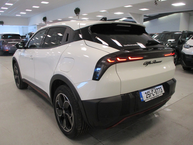 Image for 2025 Alfa Romeo Junior Speciale 54kW 156hp-CAMERA-CARPLAY-POWERTAILGATE-UPGRADED ALLOYS