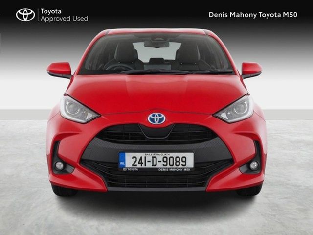 Image for 2024 Toyota Yaris Luna Hybrid