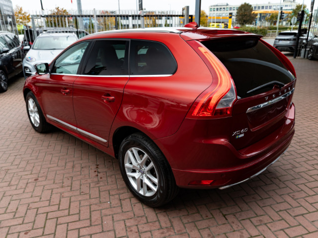 Image for 2017 Volvo XC60 2.0D4 CLASSIC LUXURY 5DR ESTATE AUTO