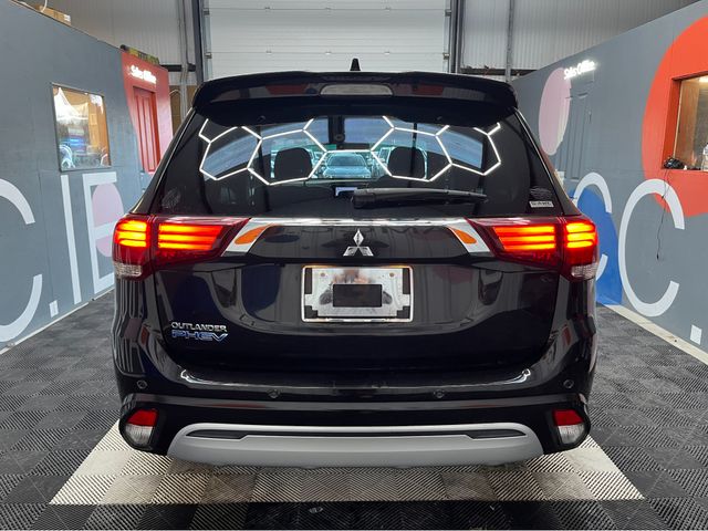 Image for 2019 Mitsubishi Outlander €21950 2019 MITSUBISHI OUTLANDER PHEV G PREMIUM 2.4 AUTOMATIC / CRUISE CONTROL / REVERSE CAMERA / ELECTRIC HEATED SEATS / HEATED STEERING WHEEL 