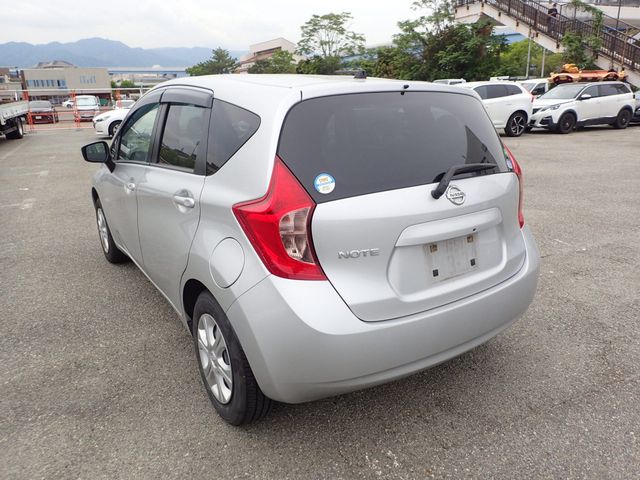 Image for 2015 Nissan Note 1.2 PETROL AUTOMATIC // REVERSING CAMERA // ALLOYS // FOGS // COLLISION ASSIST // IDEAL STARTERS CAR 