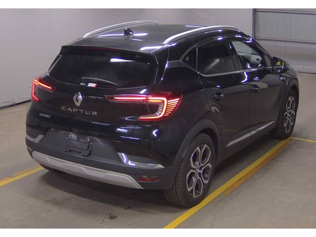 Image for 2023 Renault Captur Hybrid 