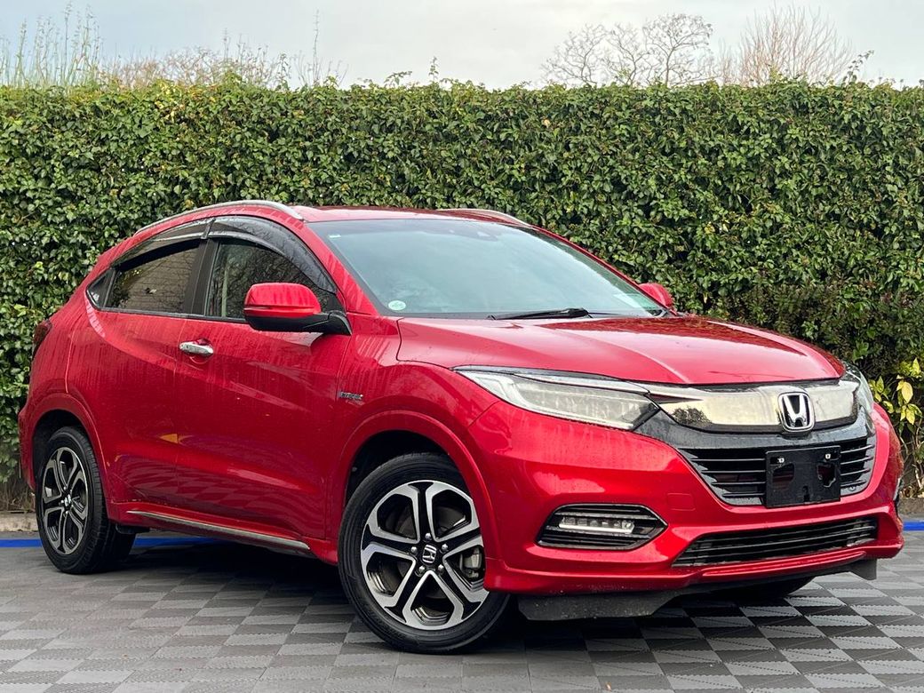 Image for 2020 Honda Vezel 1.5 HYBRID AUTO // ADAPTIVE CRUISE CONTROL // REVERSE CAMERA // 17" DIAMOND CUT ALLOYS