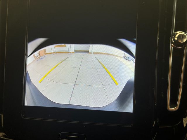 Image for 2026 Volvo XC40 