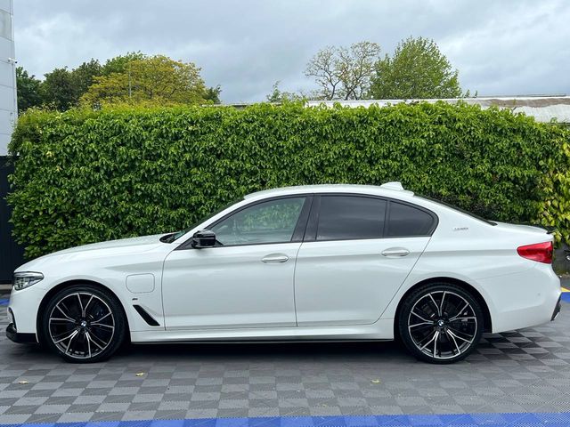 Image for 2018 BMW 5 Series 530e M-SPORT COMPETITION 2.0 HYBRID // VERY LOW MILEAGE // HEADS-UP DISPLAY // 360 PARKING SENSORS
