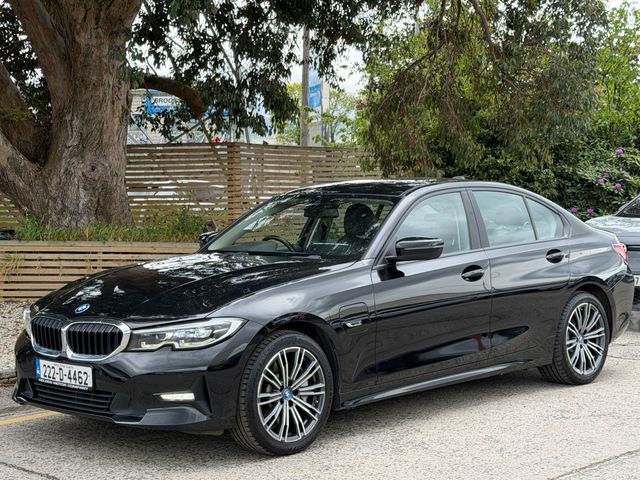 Image for 2022 BMW 3 Series SE. REAR CAMERA.2 KEYS