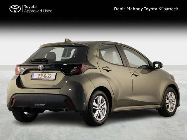 Image for 2023 Toyota Yaris Luna 1.0